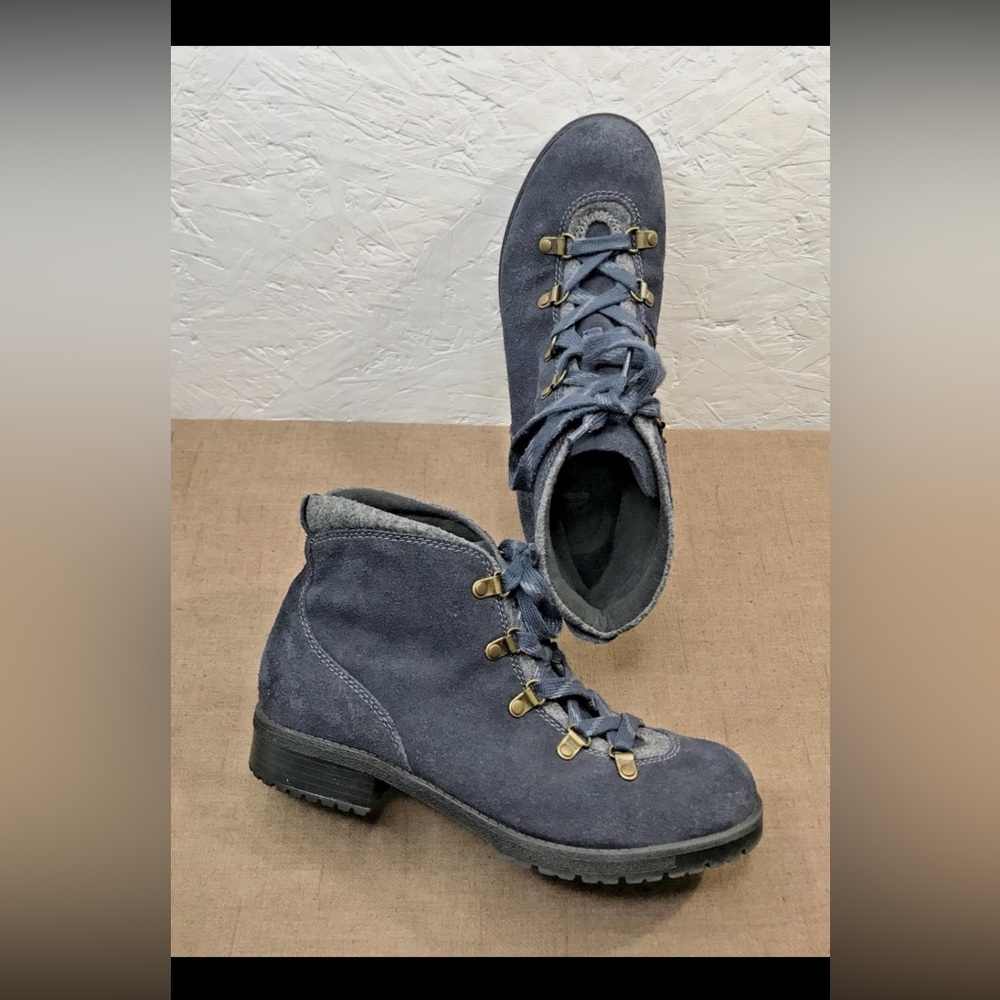 Clarks Faralyn Alpha Women's Hiking Boots Navy Blue Suede Lace Up Size 9.5M